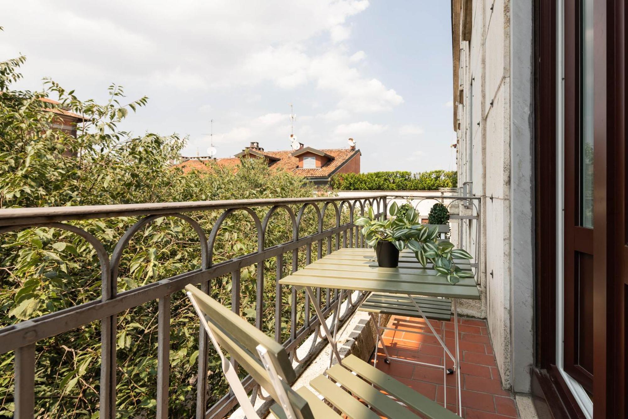Heart Milan Apartments Porta Romana Exterior photo
